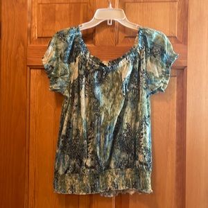 Short sleeve summer top